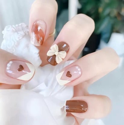 ネイルチップ Luminail プレミアムつけ爪 – ショコラハートの甘美ショートネイル - ネイルチップ専門店 Luminail ルミネイル