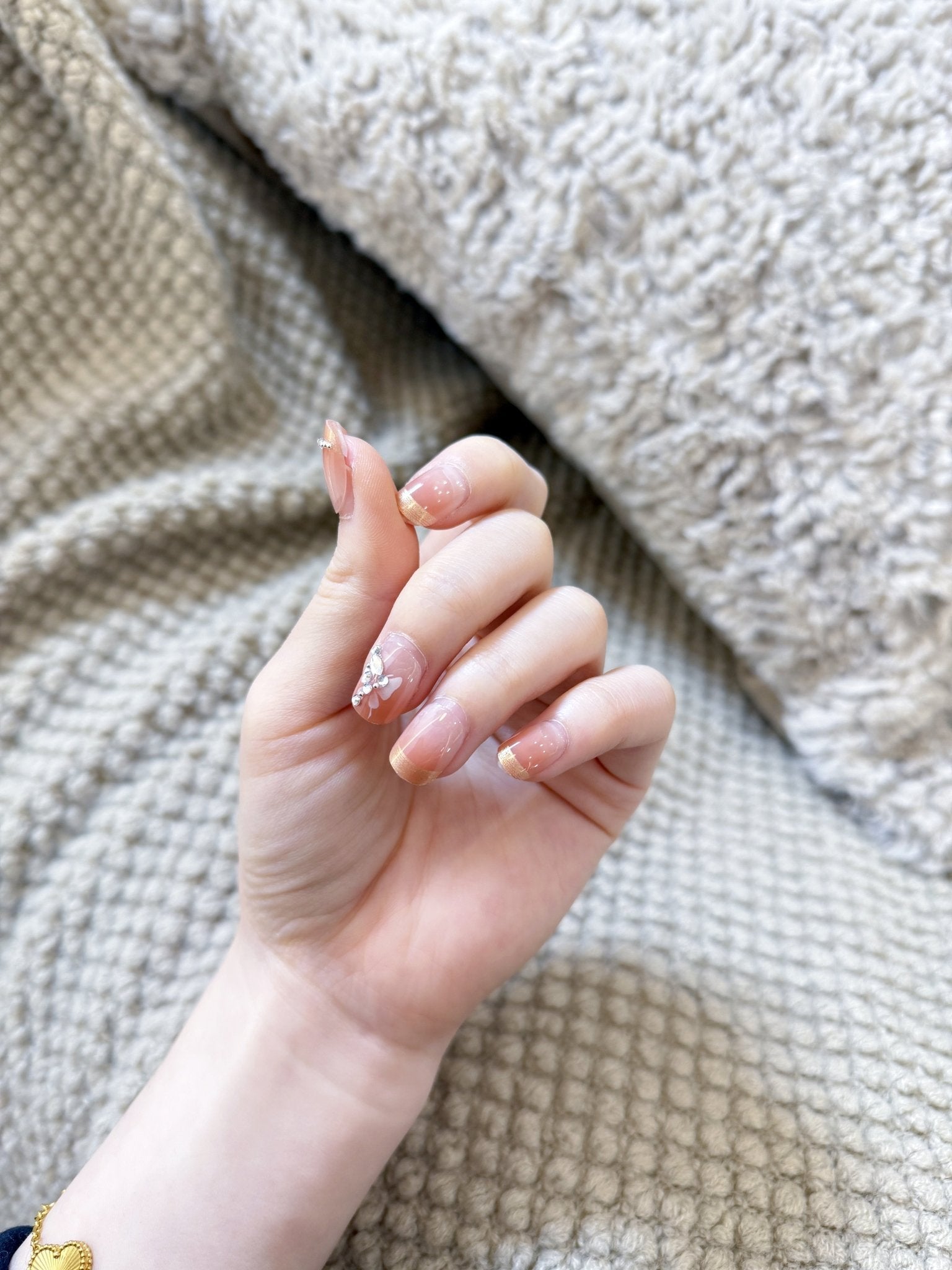 ネイルチップ Luminail プレミアムつけ爪 - 上品グラデーションベージュショートネイル - ネイルチップ専門店 Luminail ルミネイル