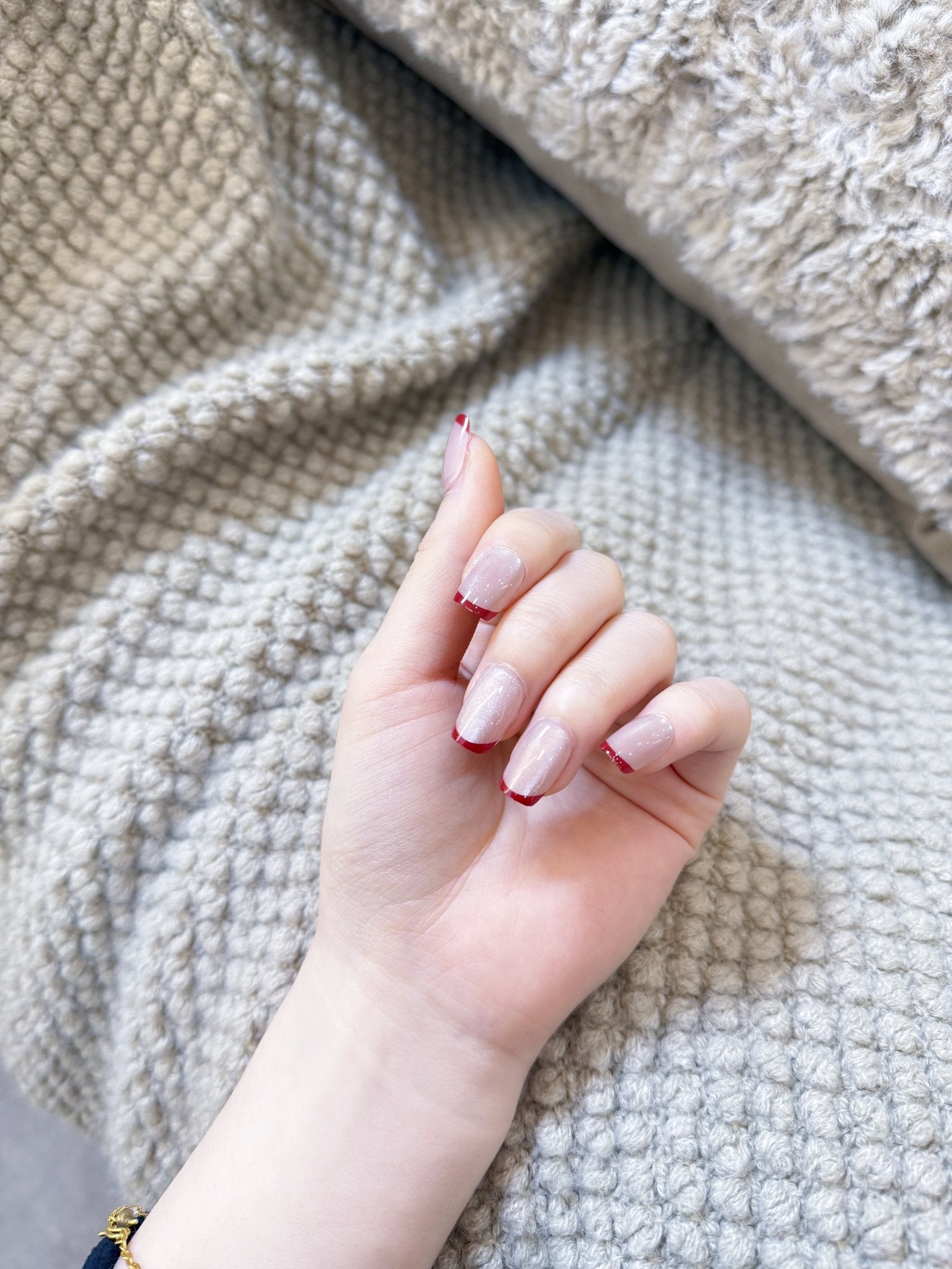ネイルチップ Luminail プレミアムつけ爪 - ホワイト＆レッドフレンチデザインショートネイル - ネイルチップ専門店 Luminail ルミネイル